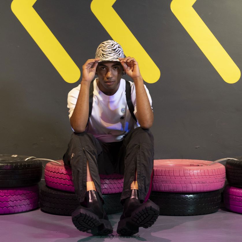 Kangol Tøj - Kangol unisex hvid rummand grafisk t-shirt tøj 84N2081208